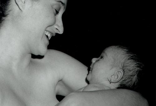 Fotografías de Raquel Artacho (Colección La màgia de ser mare 2011)