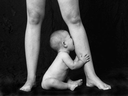 Fotografías de Raquel Artacho (Colección La màgia de ser mare 2011)